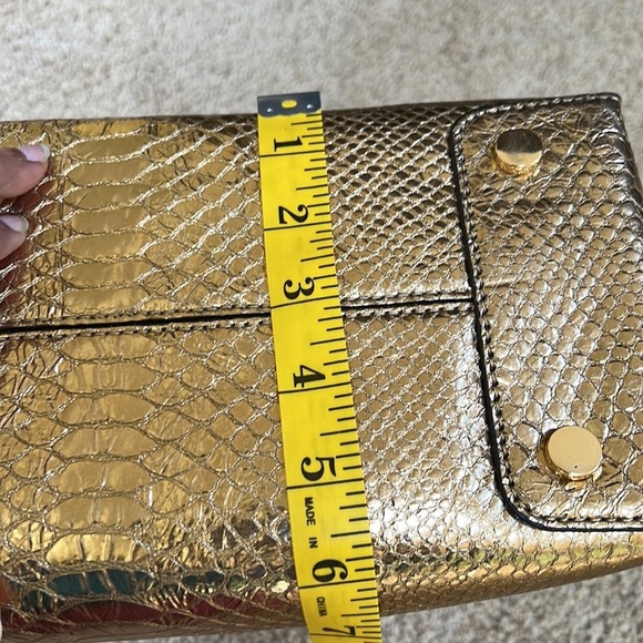 MICHAEL KORS gold metallic embossed satchel with crossbody strap - Picture 11 of 12